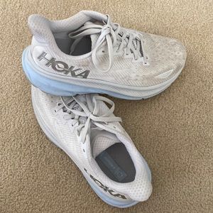 Women’s Hoka Clifton 9